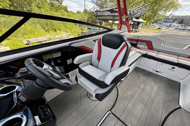 Slide: The Image of Yamaha 242 X 2020 - 11