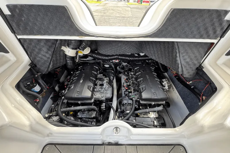 Slide: The Image of Yamaha 242 X 2020 - 12