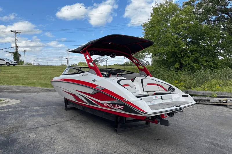 Slide: The Image of Yamaha 242 X 2020 - 16