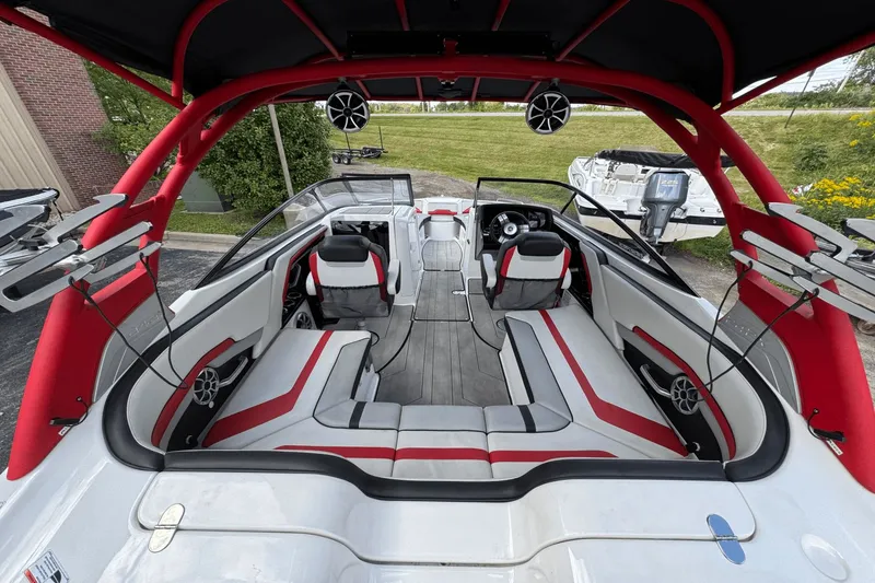 Slide: The Image of Yamaha 242 X 2020 - 2