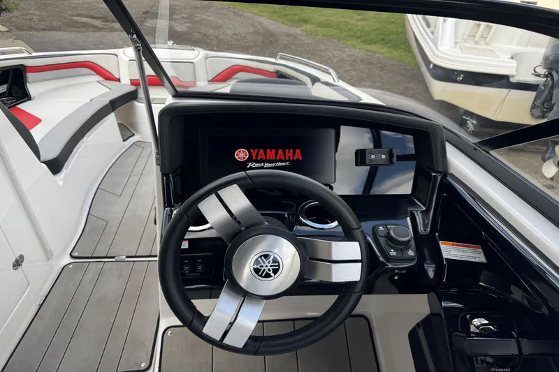 Slide: The Image of Yamaha 242 X 2020 - 8