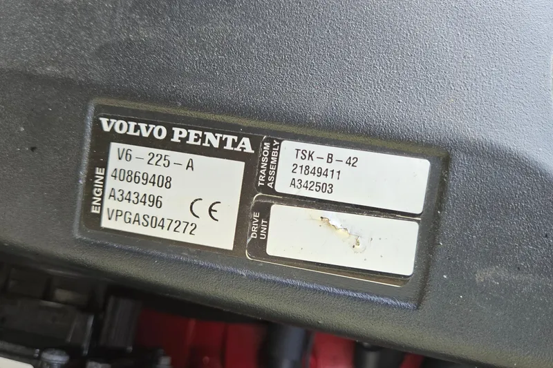 Slide: The Image of Volvo Penta engine label on 2015 Regal 1900 Bowrider boat, showing specifications. - 35