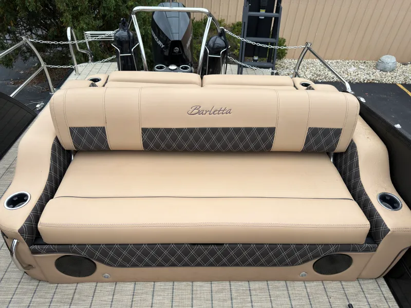 Slide: The Image of Barletta LUSSO 23UCTT 2022 - 24