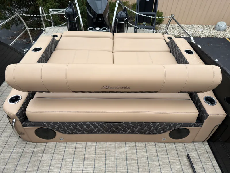 Slide: The Image of Barletta LUSSO 23UCTT 2022 - 25