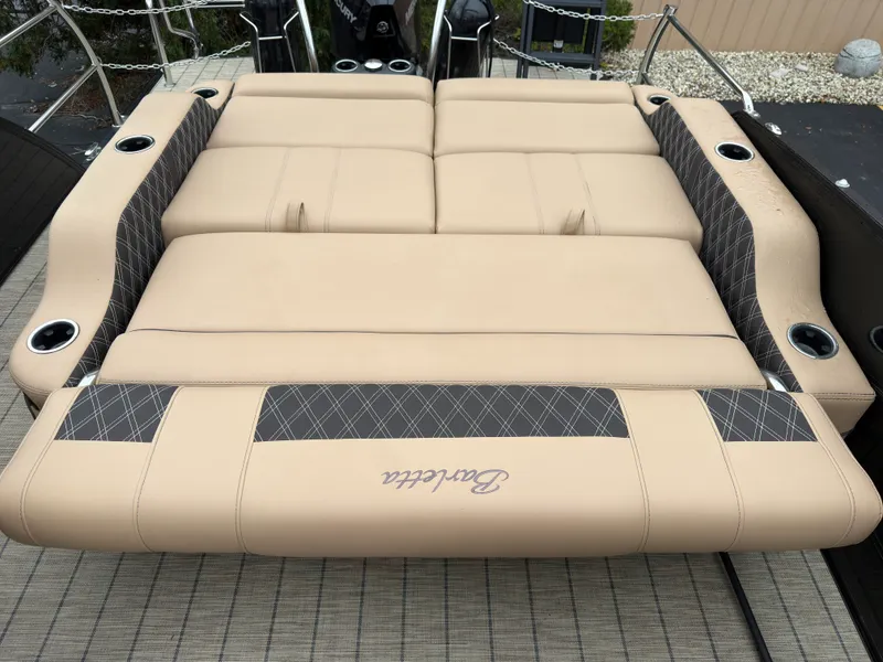 Slide: The Image of Barletta LUSSO 23UCTT 2022 - 26