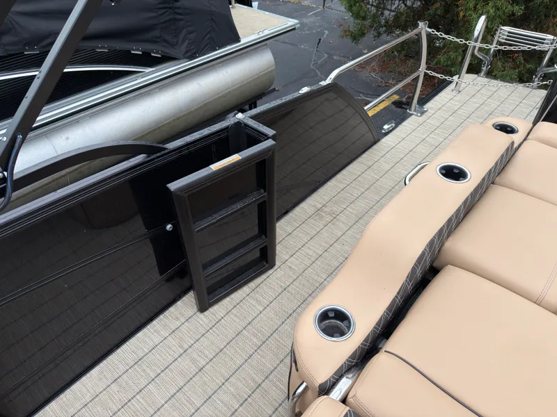 Slide: The Image of Barletta LUSSO 23UCTT 2022 - 28