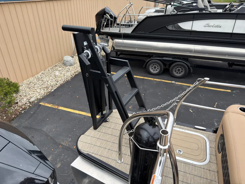 Slide: The Image of Barletta LUSSO 23UCTT 2022 - 36