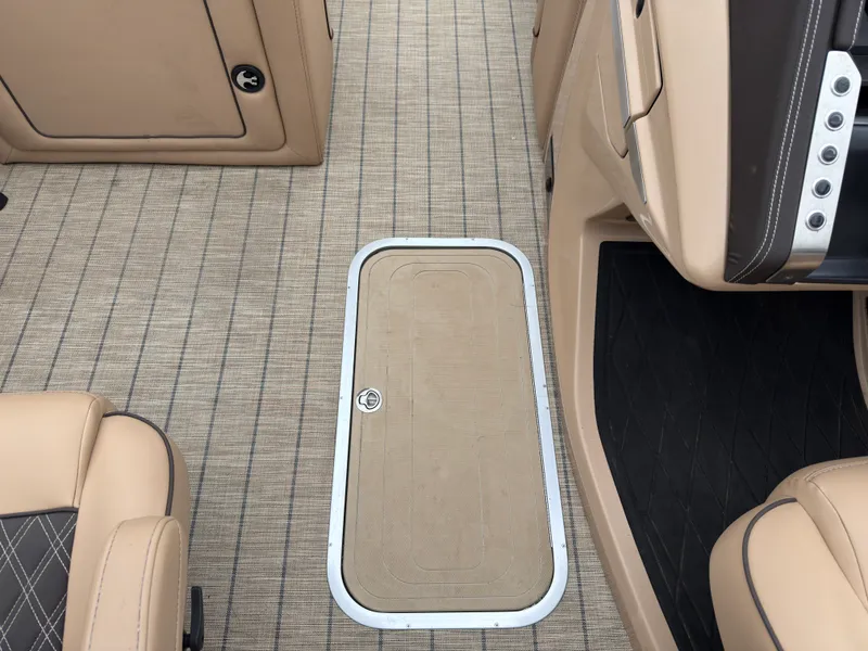 Slide: The Image of Barletta LUSSO 23UCTT 2022 - 7