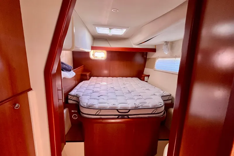 Slide: The Image of Luxurious cabin interior of 2012 Leopard 47 PC Owners' Version yacht. - 68