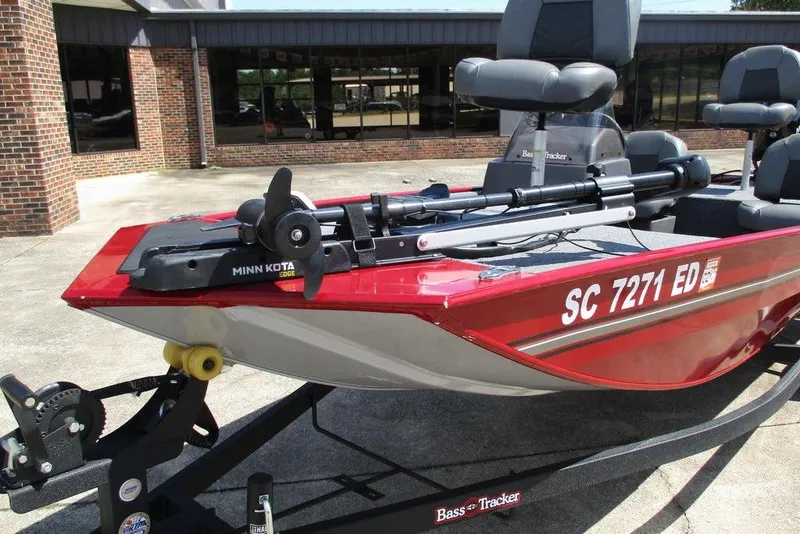 Slide: The Image of 2024 Bass Tracker Classic XL aluminum fishing boat in NC & VA anglers choice marine - 4