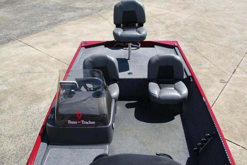Slide: The Image of 2024 Bass Tracker Classic XL aluminum fishing boat in NC & VA anglers choice marine - 6