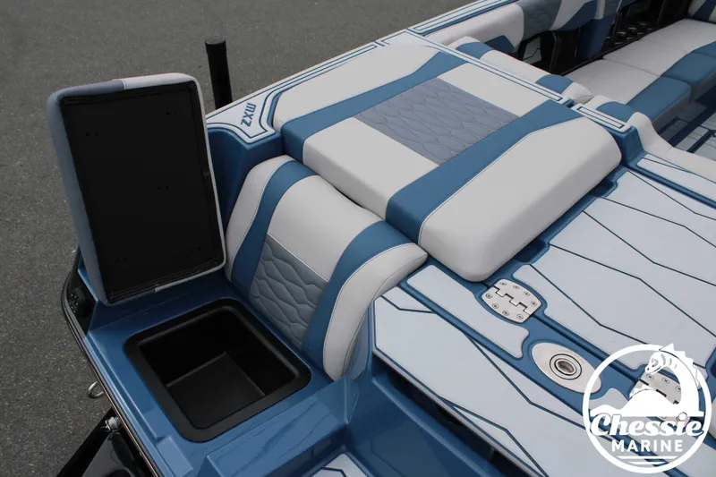 Slide: The Image of Malibu Wakesetter 24 MXZ 2026 - 18