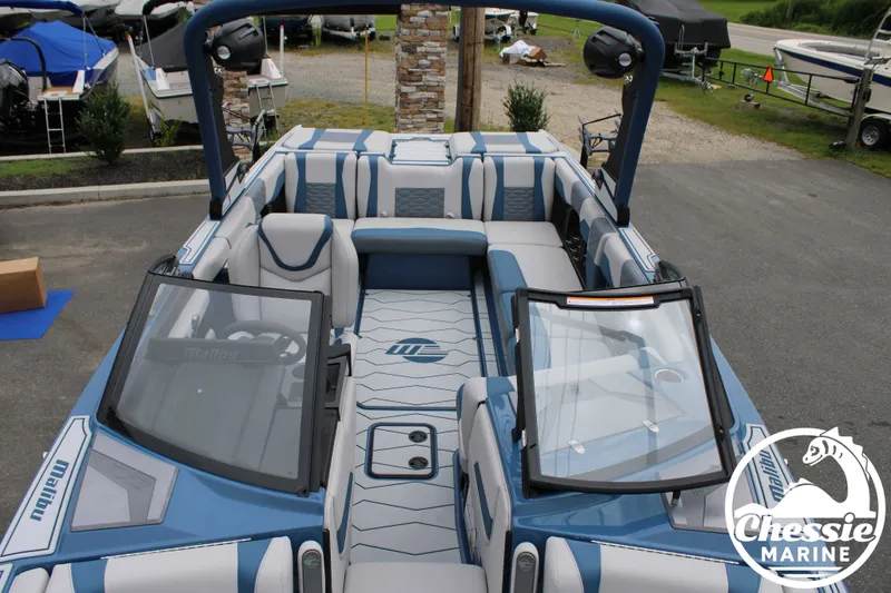 Slide: The Image of Malibu Wakesetter 24 MXZ 2026 - 32
