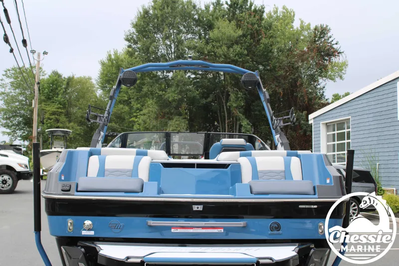 Slide: The Image of Malibu Wakesetter 24 MXZ 2026 - 6