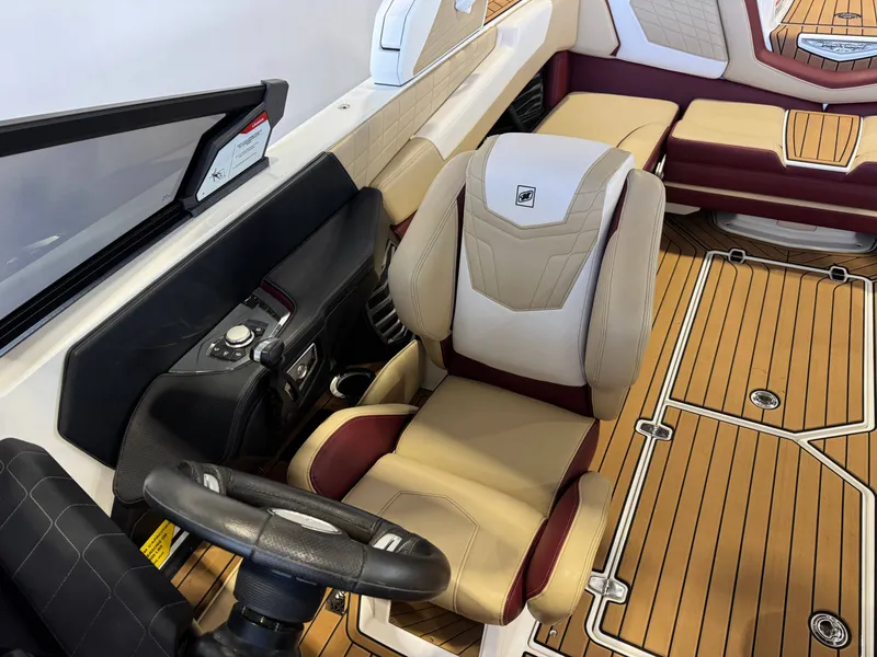 Slide: The Image of Nautique Super Air Nautique G23 2021 - 21