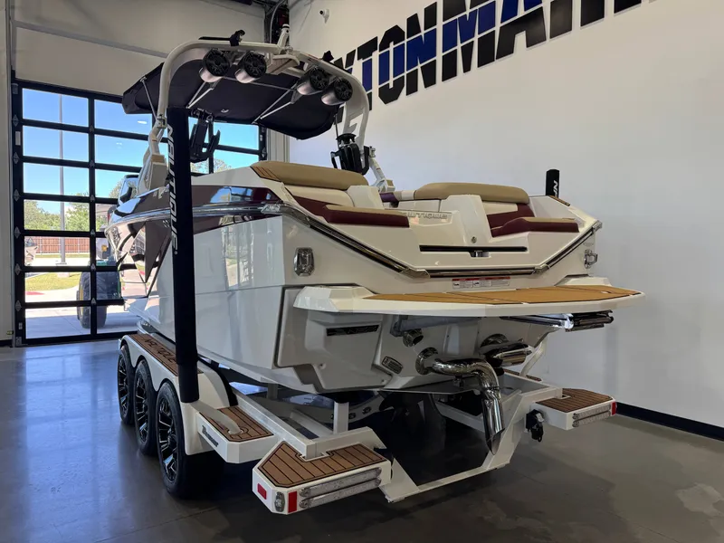 Slide: The Image of Nautique Super Air Nautique G23 2021 - 5