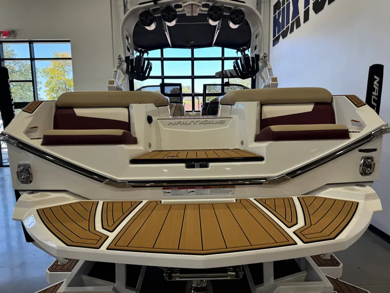 Slide: The Image of Nautique Super Air Nautique G23 2021 - 8