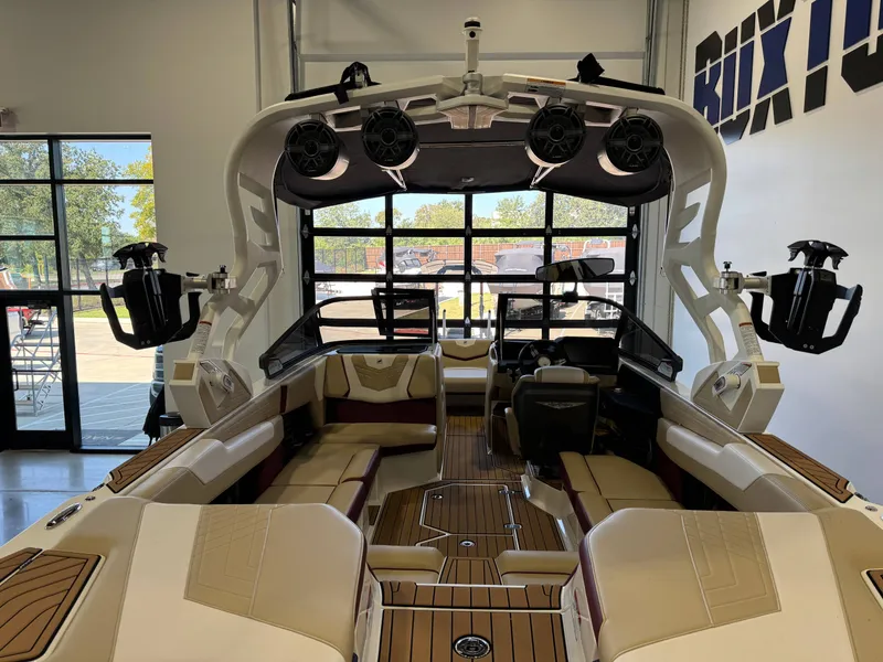 Slide: The Image of Nautique Super Air Nautique G23 2021 - 9