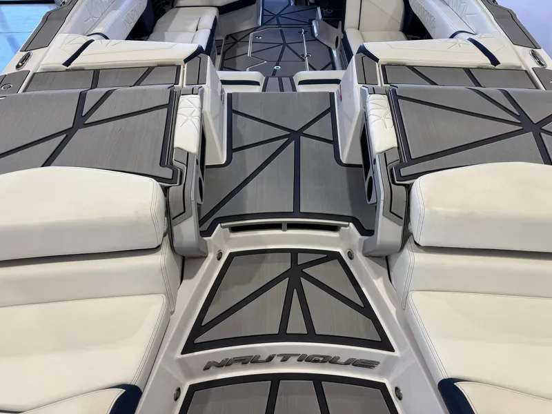 Slide: The Image of Nautique Super Air Nautique G23 Paragon 2024 - 10
