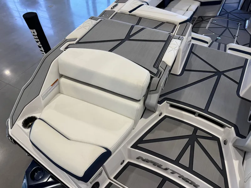 Slide: The Image of Nautique Super Air Nautique G23 Paragon 2024 - 12