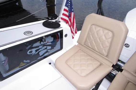 Slide: The Image of Stbd stern quarter - 31