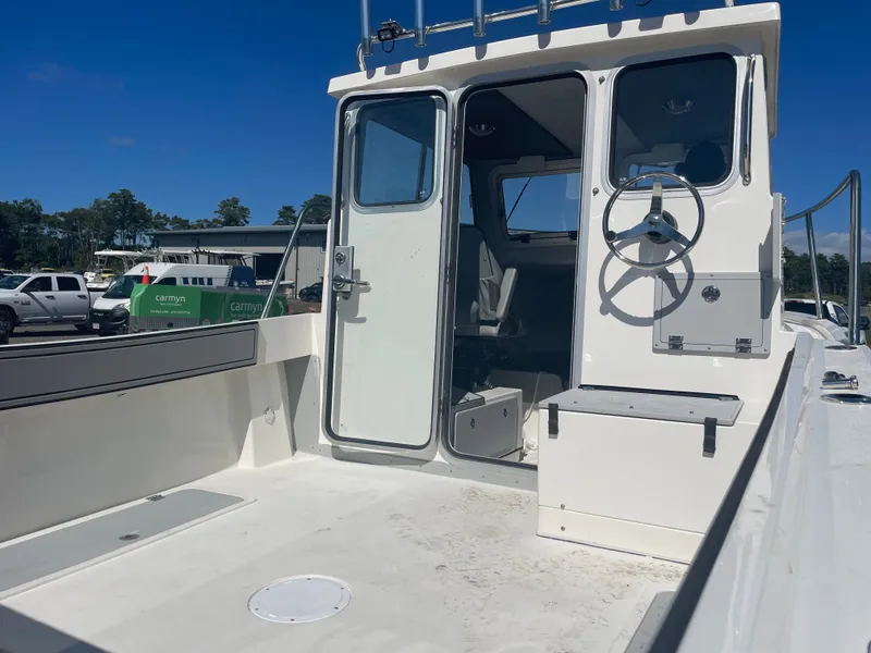 Slide: The Image of Defiance Admiral 220 EX 2026 - 3