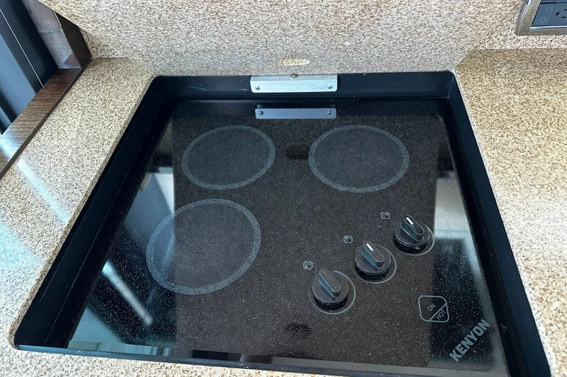 Slide: The Image of Tiara 50 Coupe 2014 - 16