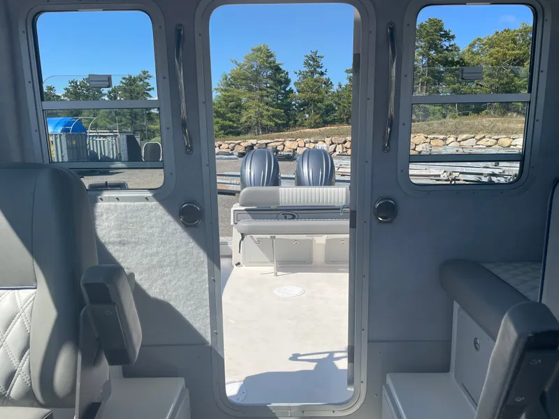 Slide: The Image of Defiance Admiral 260 EX 2026 - 17