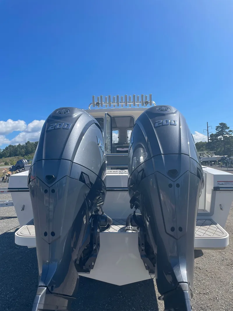 Slide: The Image of Defiance Admiral 260 EX 2026 - 2