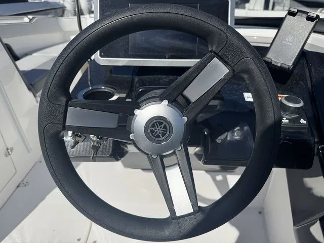 Slide: The Image of Yamaha SX250 2025 - 18