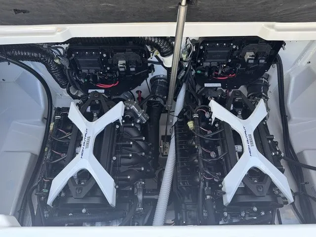 Slide: The Image of Yamaha SX250 2025 - 19