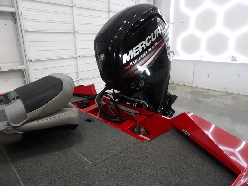 Slide: The Image of Tracker Proteam 175 2018 - 14