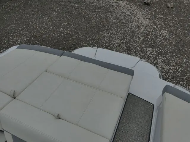 Slide: The Image of Cobalt 220S 2020 - 18