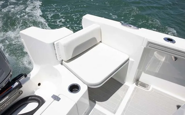 Slide: The Image of Parker Marine 227 Explorer 2026 - 12