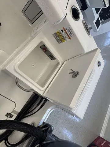 Slide: The Image of Parker Marine 180 Coastal 2026 - 13