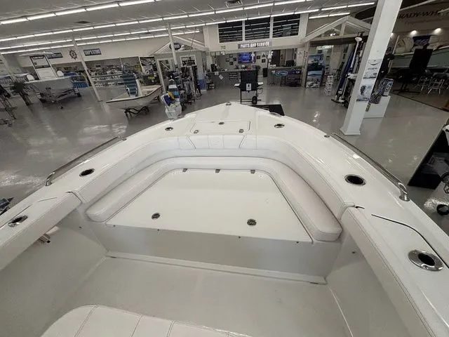 Slide: The Image of Parker Marine 180 Coastal 2026 - 25