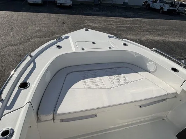 Slide: The Image of Parker Marine 180 Coastal 2026 - 7