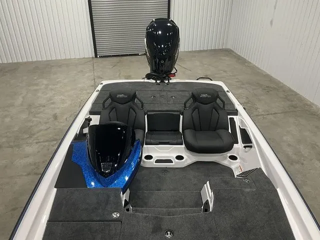 Slide: The Image of Skeeter ZXR21 SE 2026 - 8