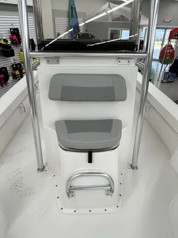 Slide: The Image of Bay Rider 239 Bay 2026 - 8