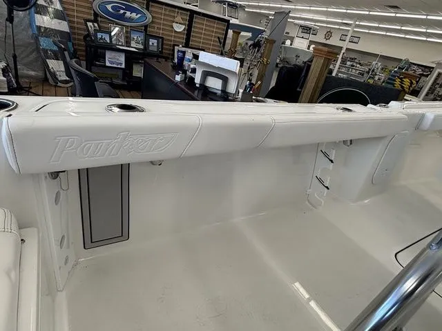 Slide: The Image of Parker Marine 180 Coastal 2026 - 16