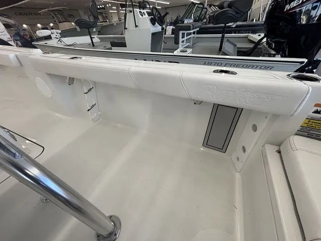 Slide: The Image of Parker Marine 180 Coastal 2026 - 17