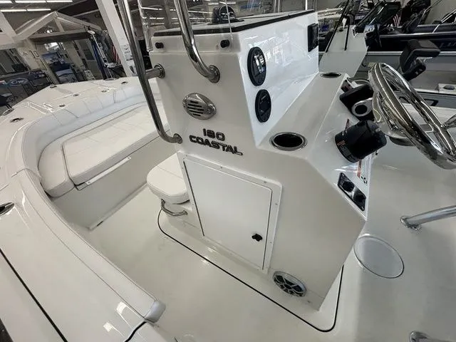 Slide: The Image of Parker Marine 180 Coastal 2026 - 19