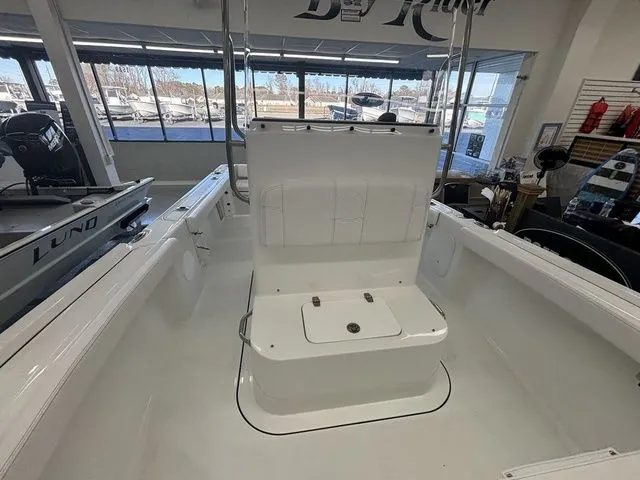 Slide: The Image of Parker Marine 180 Coastal 2026 - 22