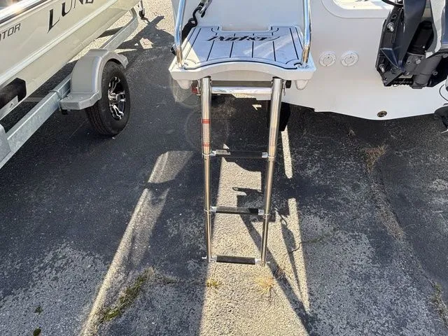 Slide: The Image of Parker Marine 180 Coastal 2026 - 22