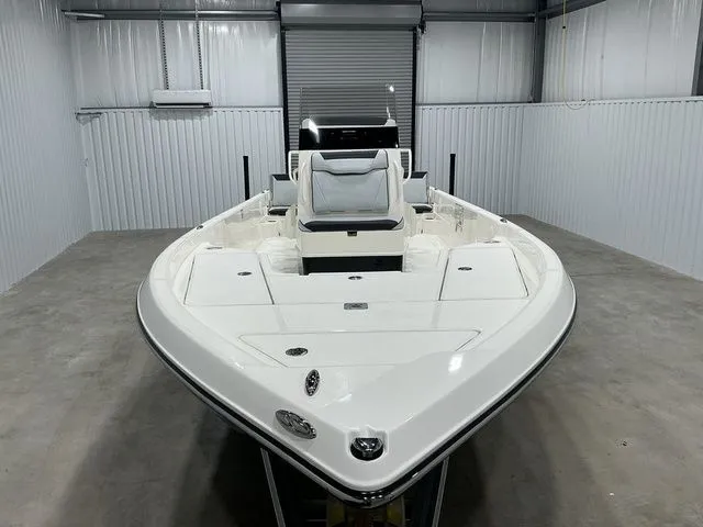 Slide: The Image of Skeeter SX230 2026 - 5