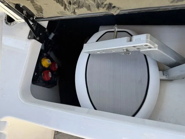 Slide: The Image of Yamaha 275SE 2020 - 26