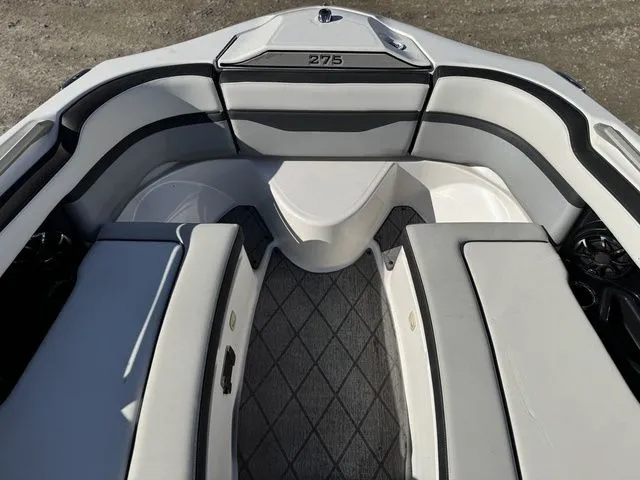 Slide: The Image of Yamaha 275SE 2020 - 34