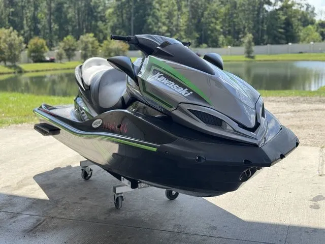 The Image of Kawasaki Jet Ski Ultra 2016 - 1