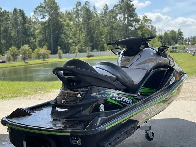 Slide: The Image of Kawasaki Jet Ski Ultra 2016 - 7