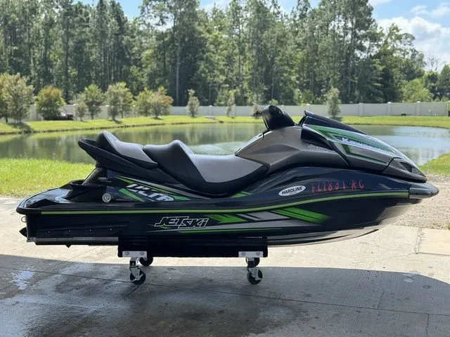 Slide: The Image of Kawasaki Jet Ski Ultra 2016 - 8